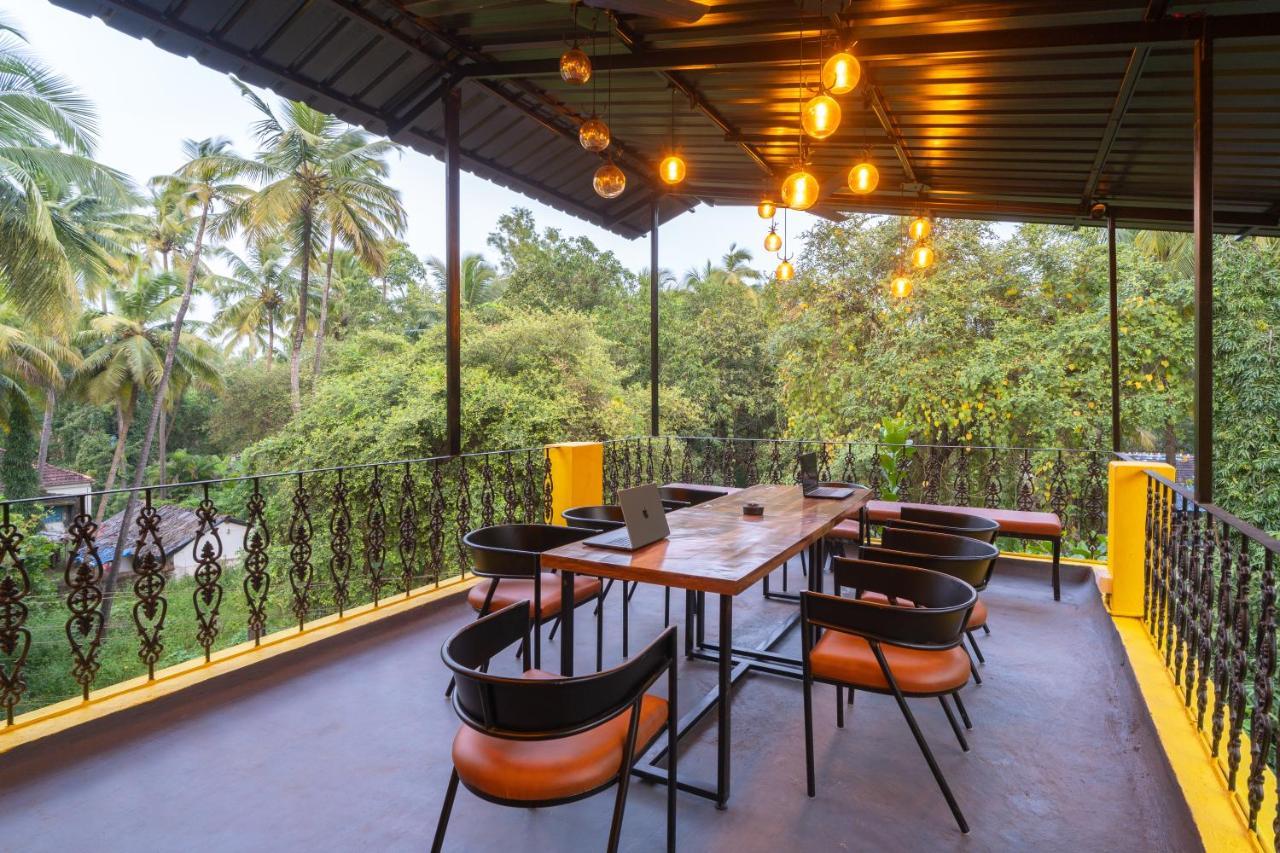 Whoopers Boutique Hotel,